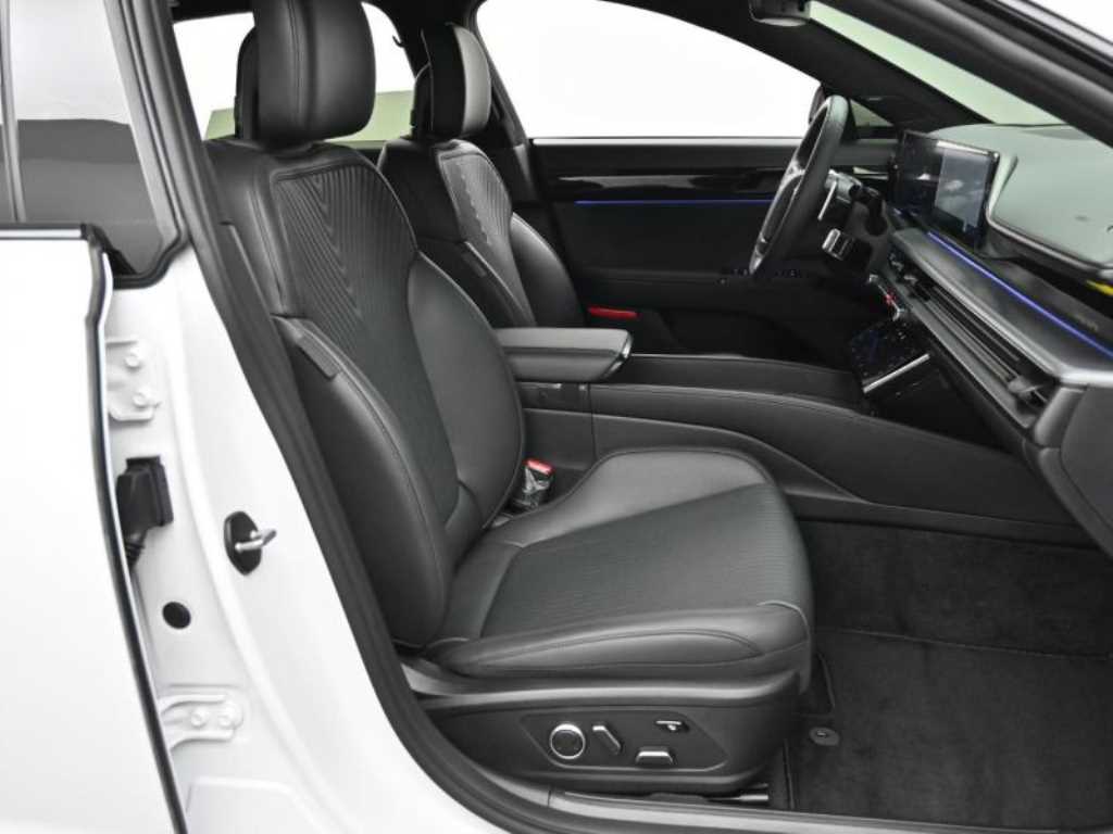 HYUNDAI Grandeur - Vista 10