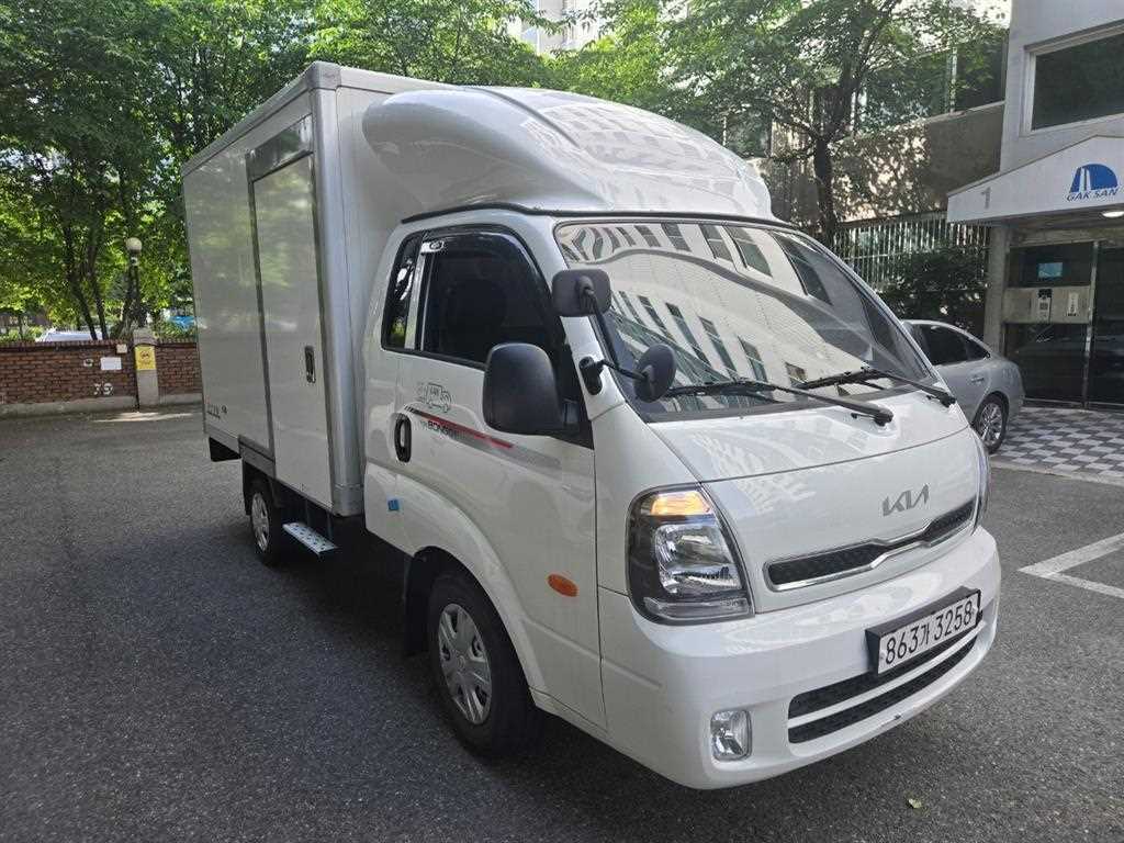Small Truck Top_Delivery only tower car - Vista 2