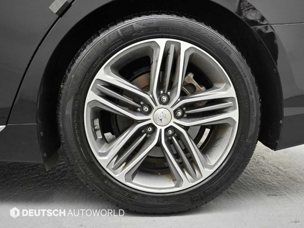 HYUNDAI Grandeur - Vista 5
