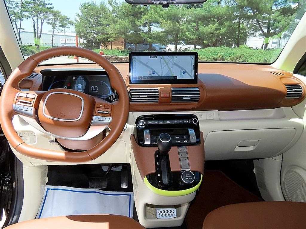 HYUNDAI Casper - Vista 7