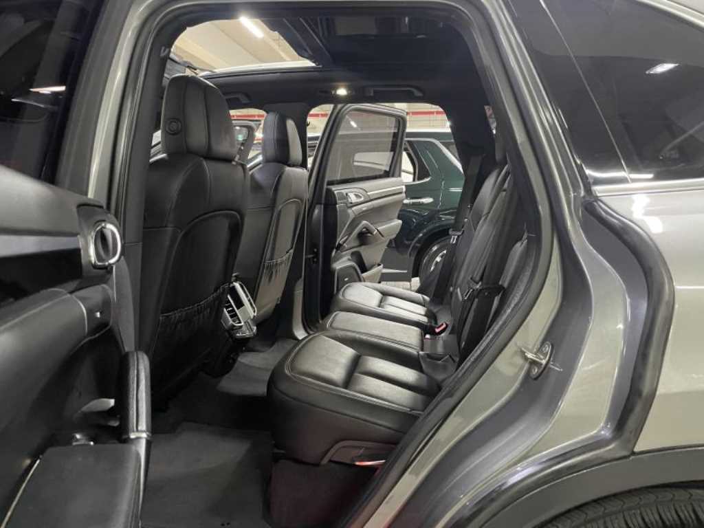 Porsche Cayenne 2016 Gris - Importación desde Corea - HF Imports Iquique - Foto 19