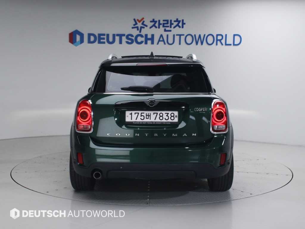 Mini Countryman - Vista 4