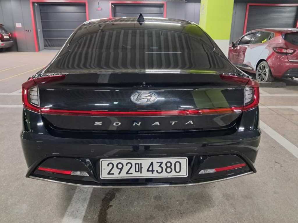 HYUNDAI Sonata - Vista 3