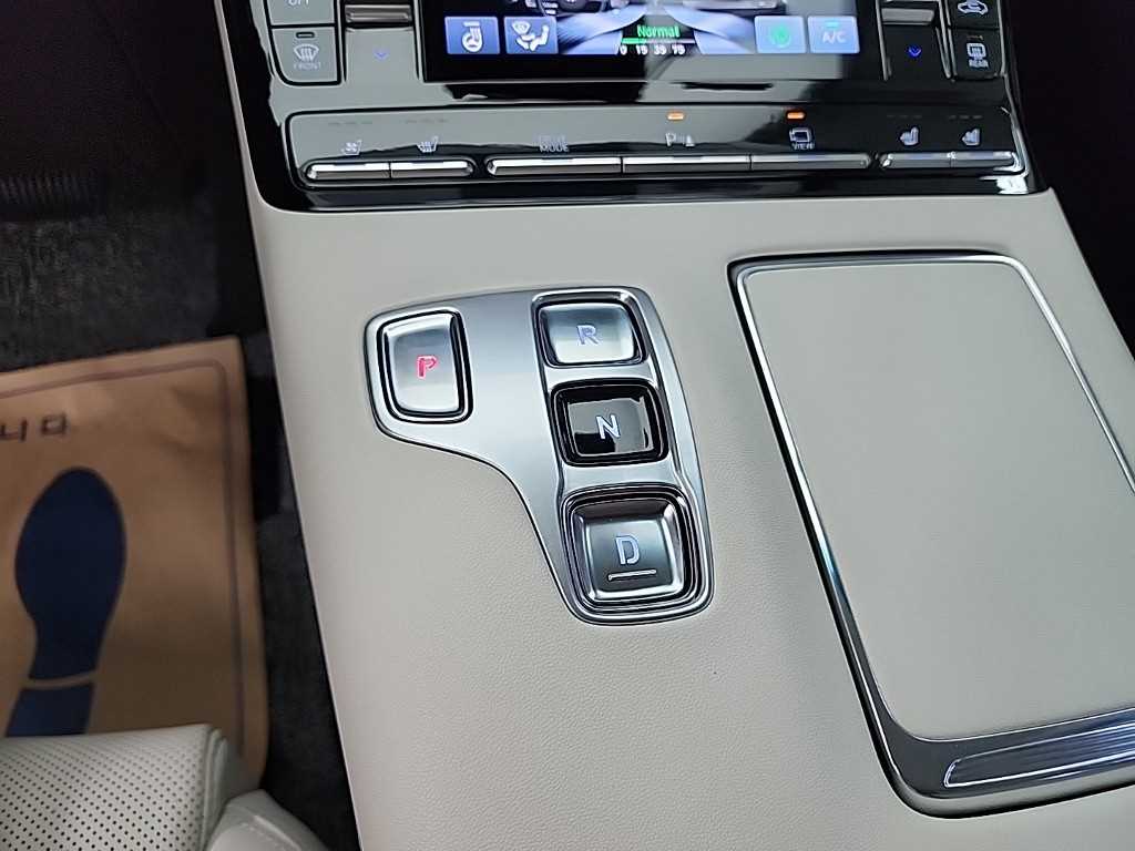 HYUNDAI Grandeur - Vista 8
