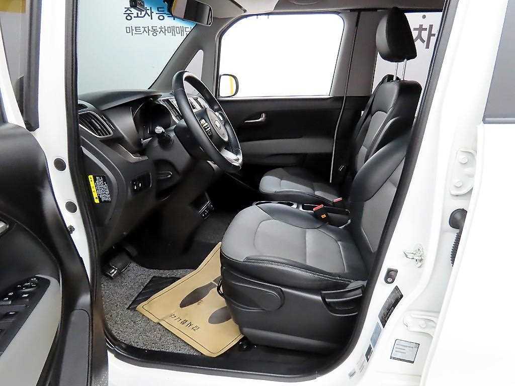 KIA Ray - Vista 5
