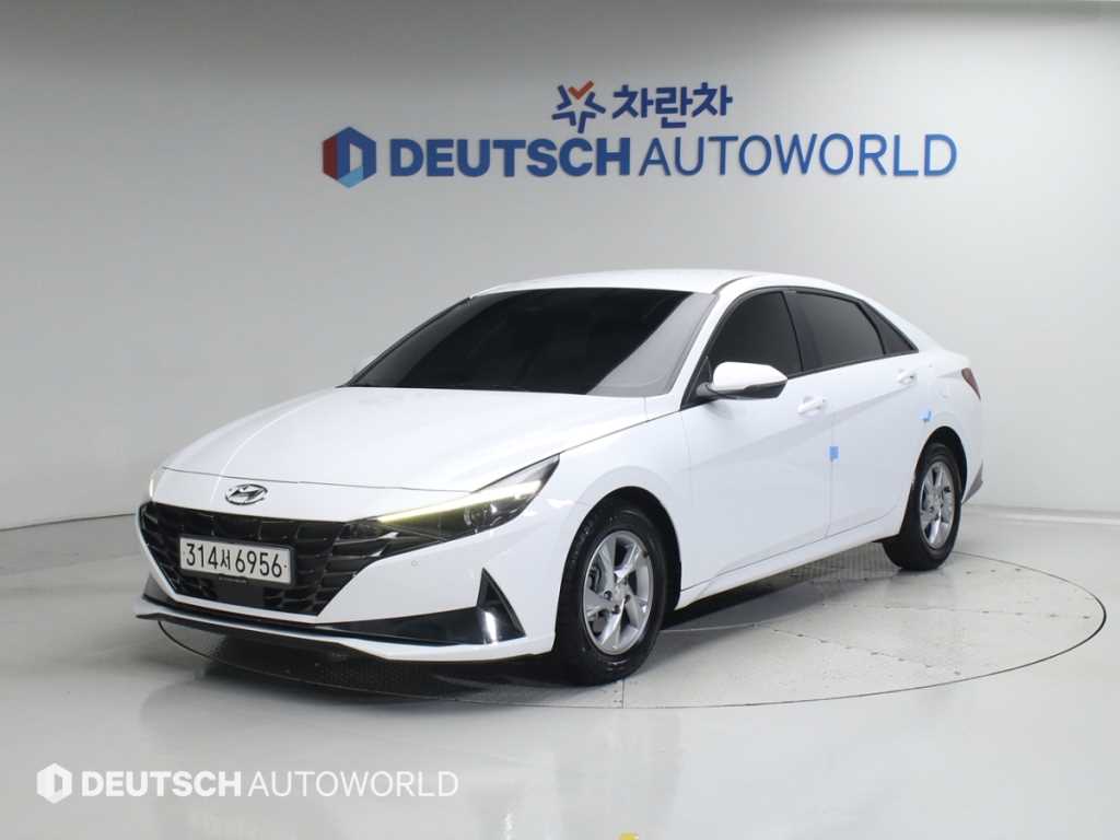 HYUNDAI Avante - Vista 3