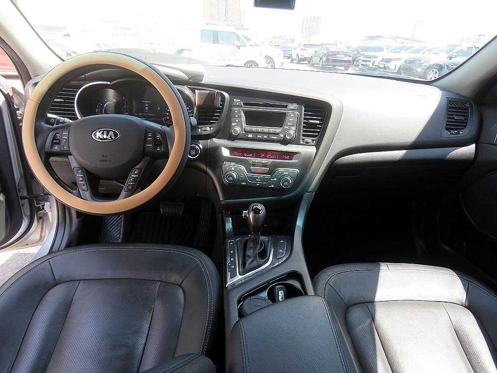 KIA K5 - Vista 7