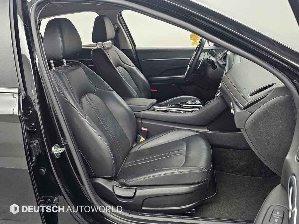 HYUNDAI Sonata - Vista 10