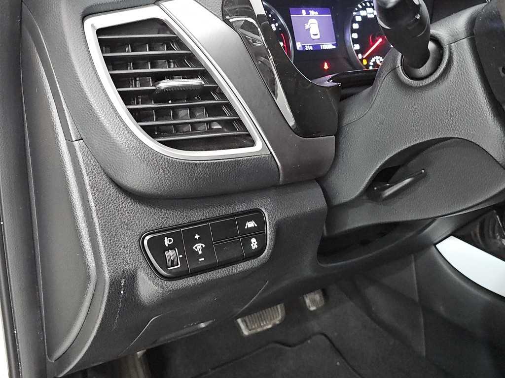 KIA Seltos 2022 Blanco - Importación desde Corea - HF Imports Iquique - Foto 17