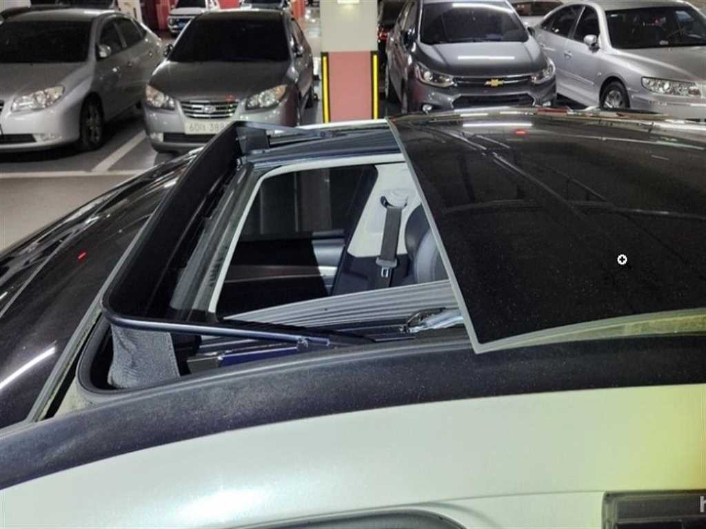 HYUNDAI Grandeur - Vista 5