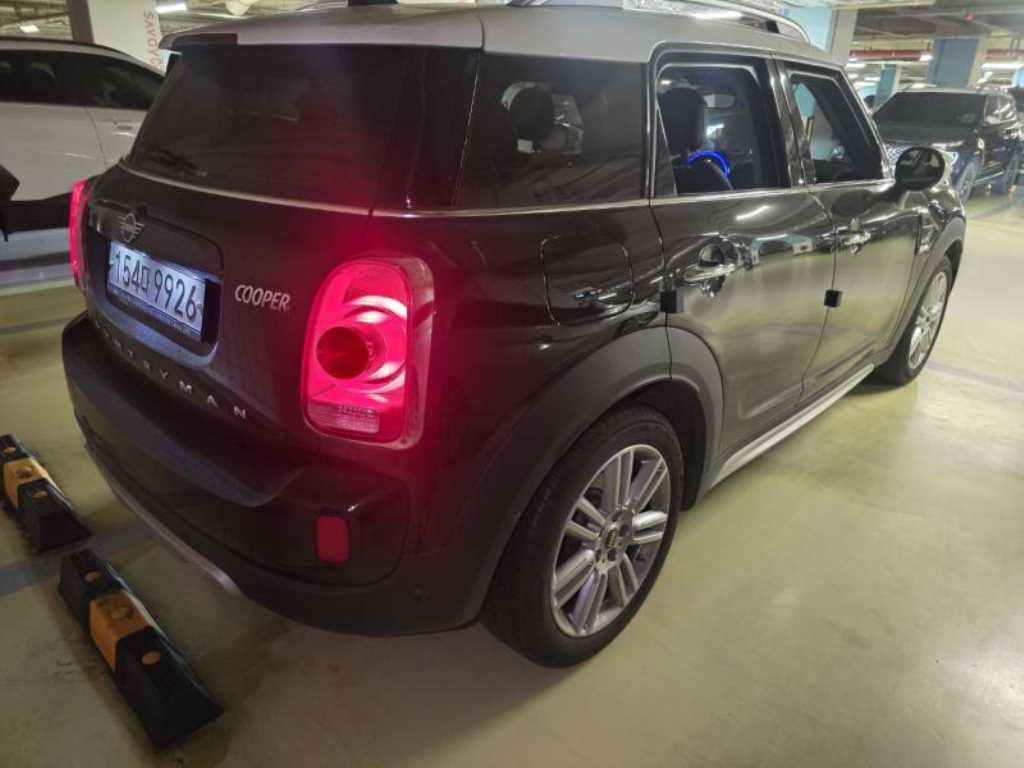 Mini Countryman - Vista 4