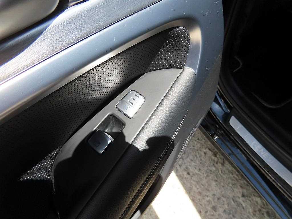 Genesis G70 2018 Negro - Importación desde Corea - HF Imports Iquique - Foto 16