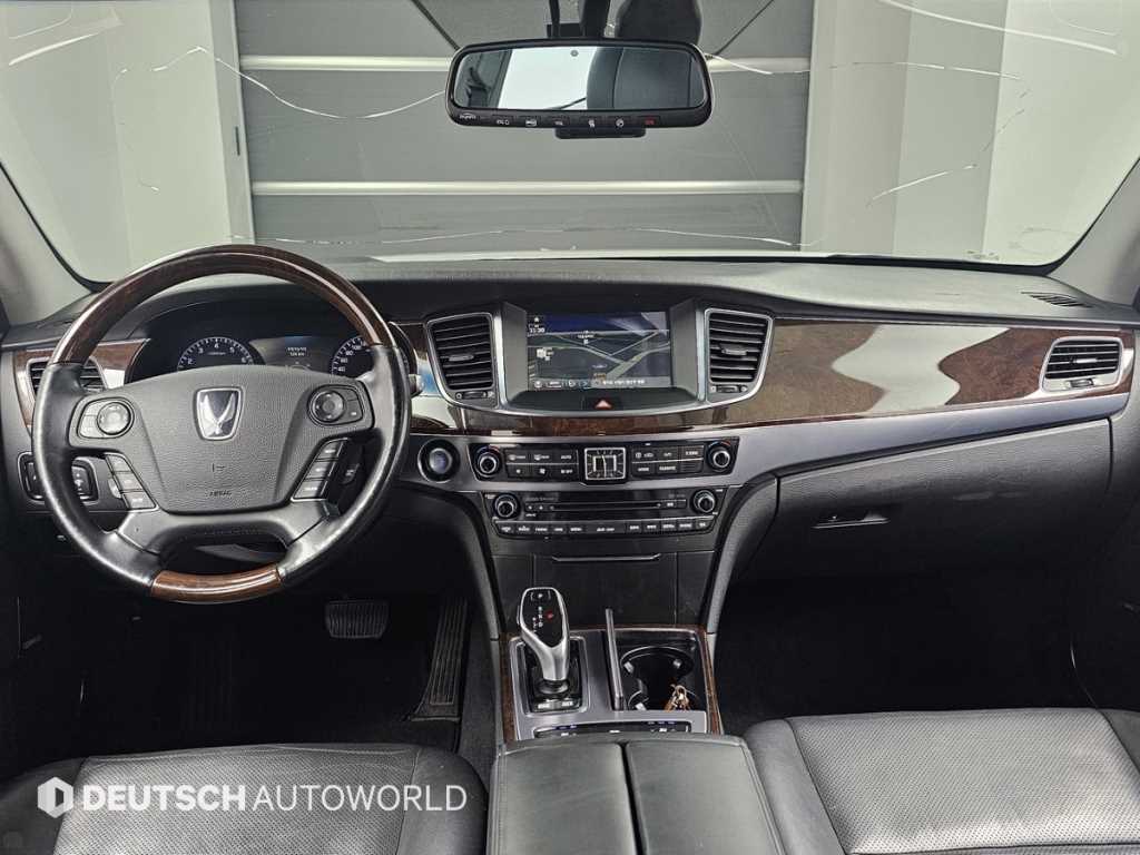 HYUNDAI Equus - Vista 7