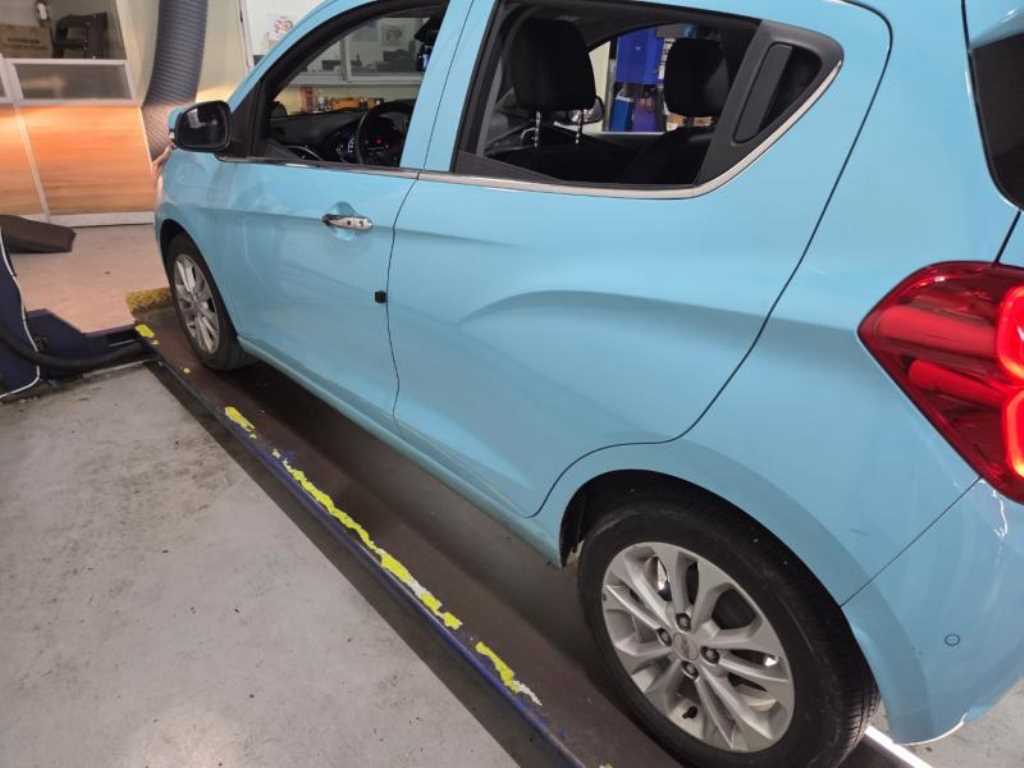 Chevrolet Spark - Vista 2