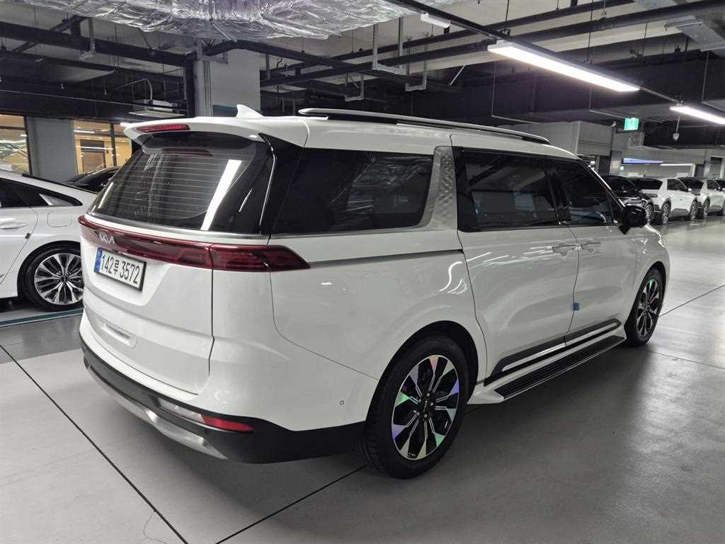 KIA Carnival - Vista 4