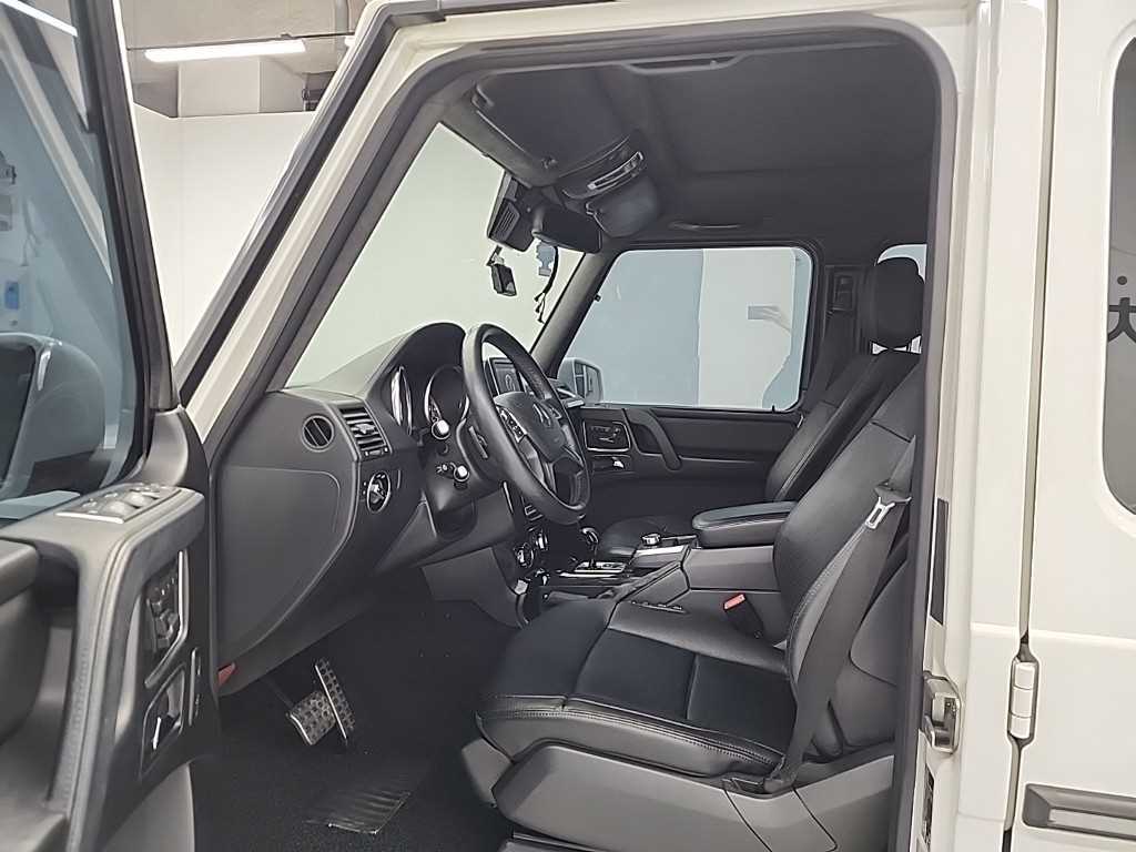 Mercedes Benz G Class (G Wagen) - Vista 11