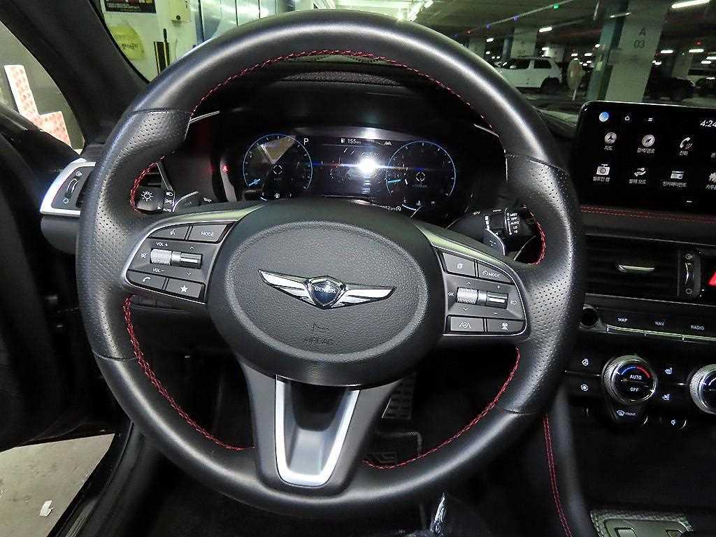 Genesis G70 - Vista 8