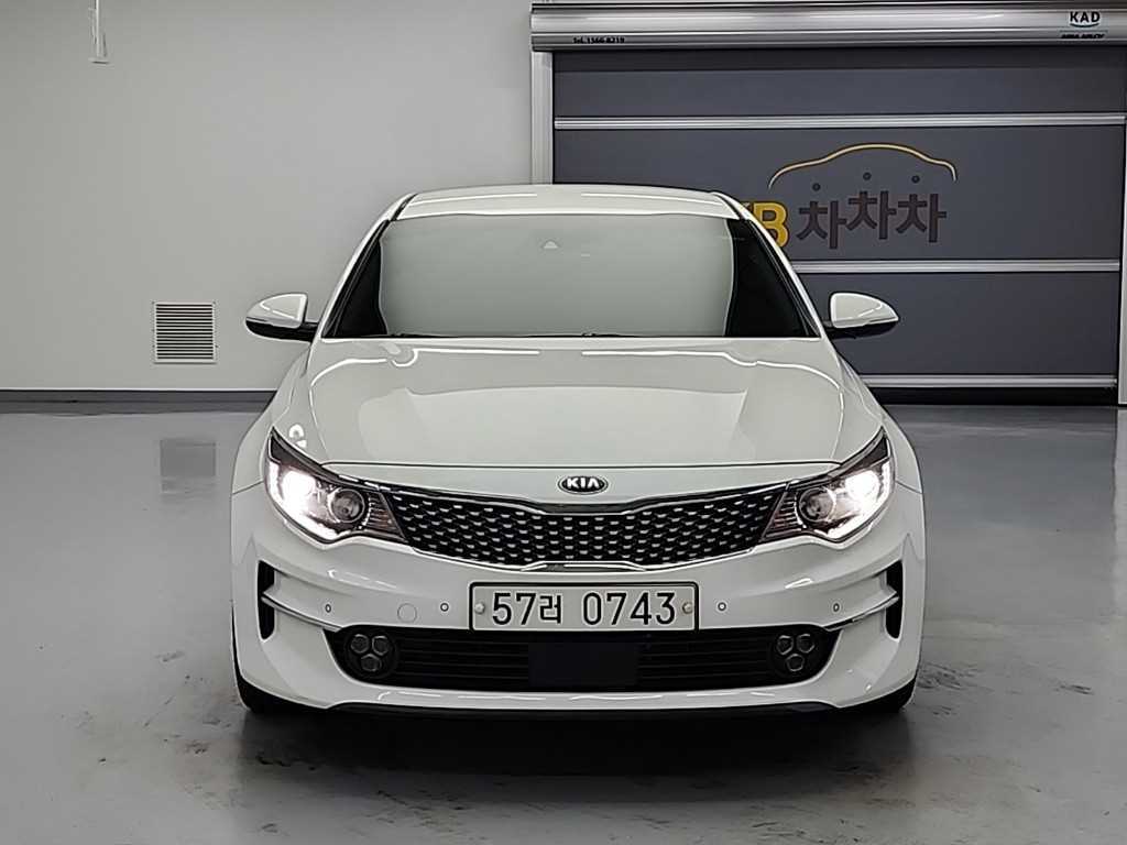 KIA K5 - Vista 2