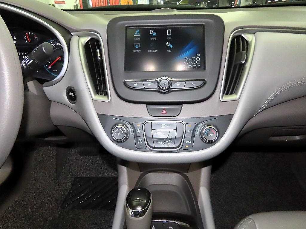 Chevrolet Malibu - Vista 11