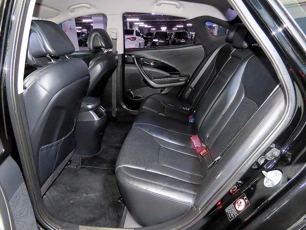 HYUNDAI Grandeur - Vista 7