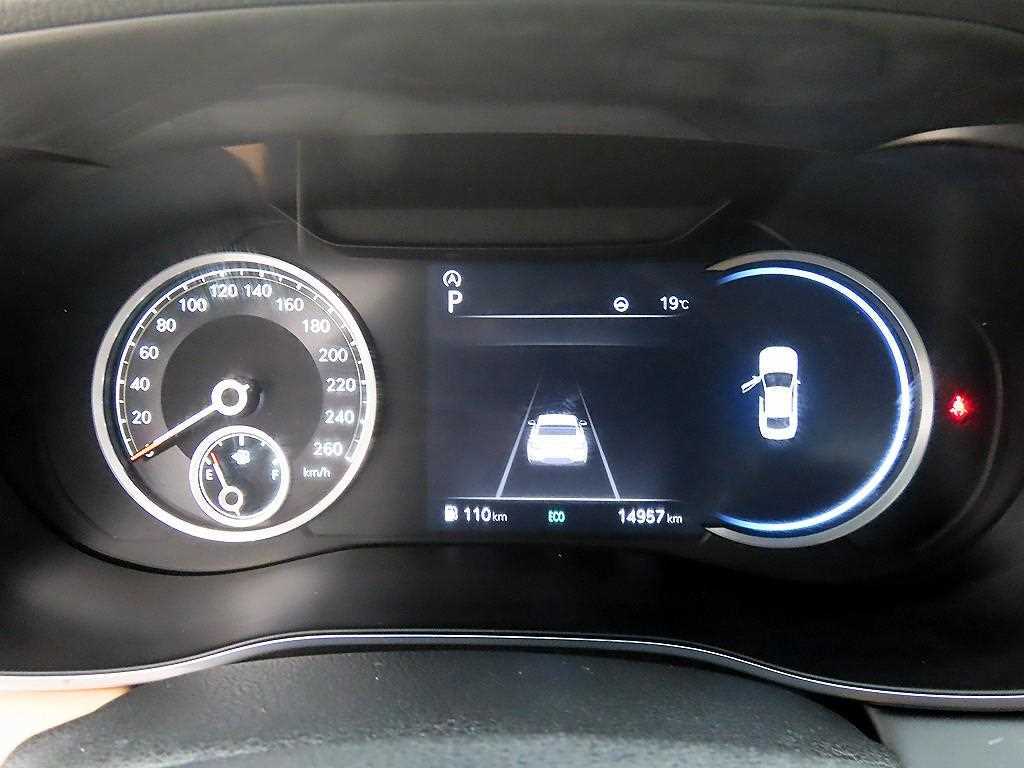 Genesis G70 - Vista 9