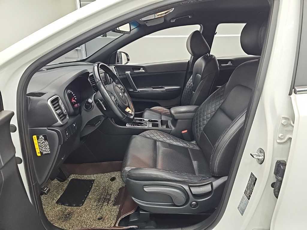 KIA Sportage - Vista 11
