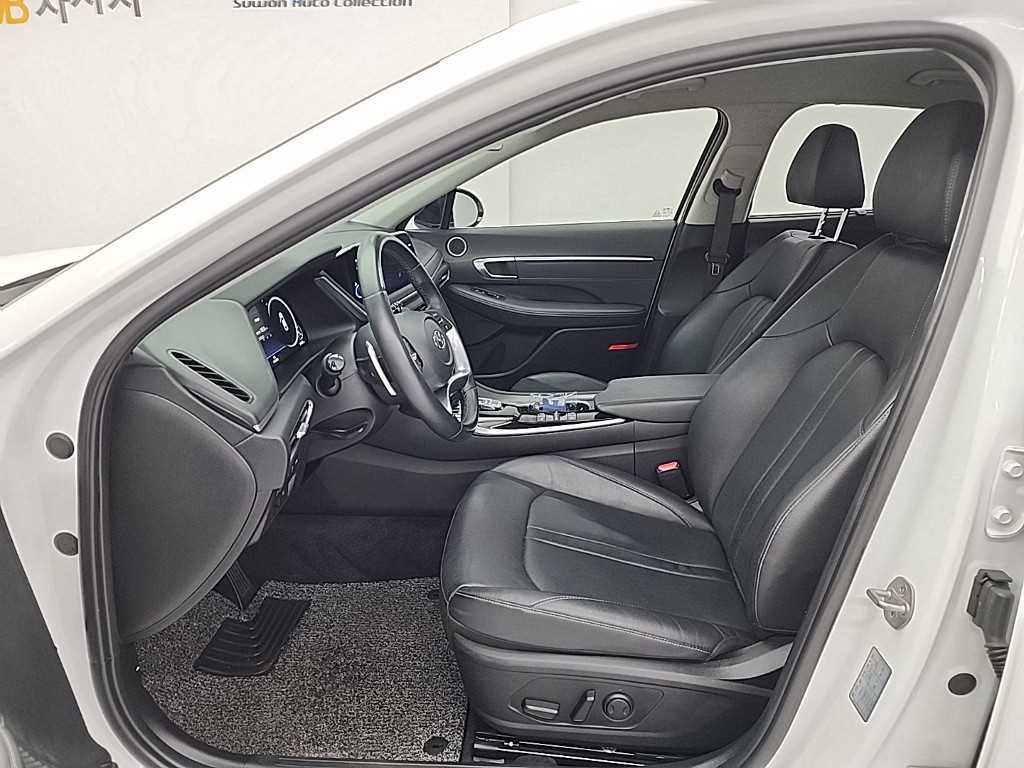 HYUNDAI Sonata - Vista 11