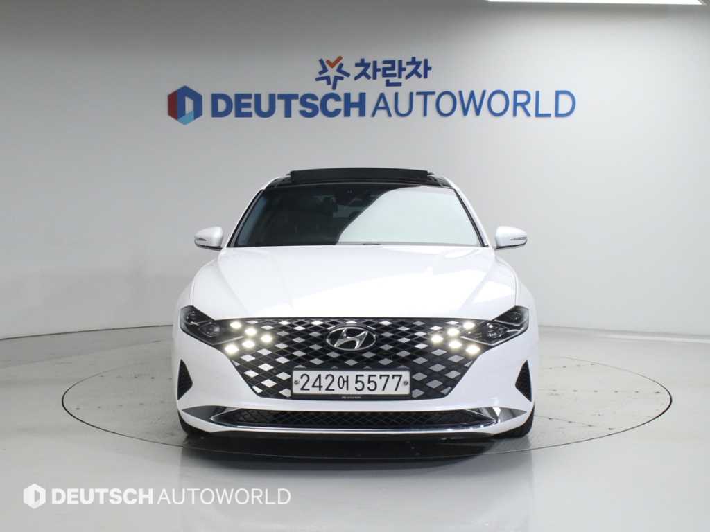 HYUNDAI Grandeur - Vista 3