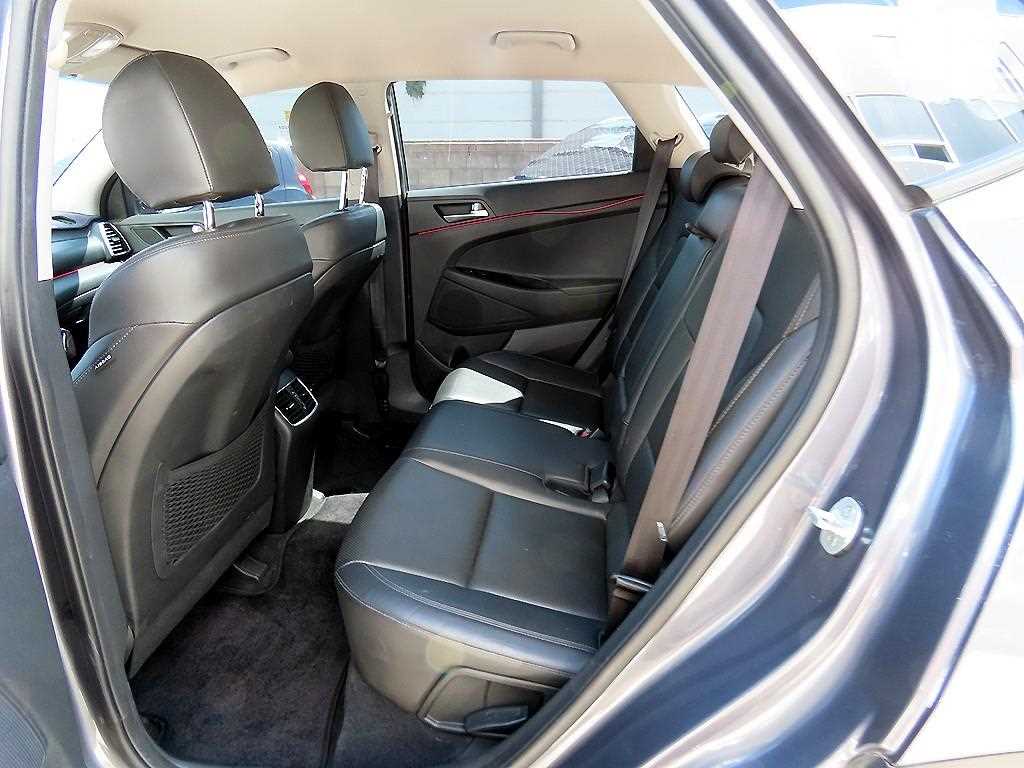 HYUNDAI Tucson - Vista 6