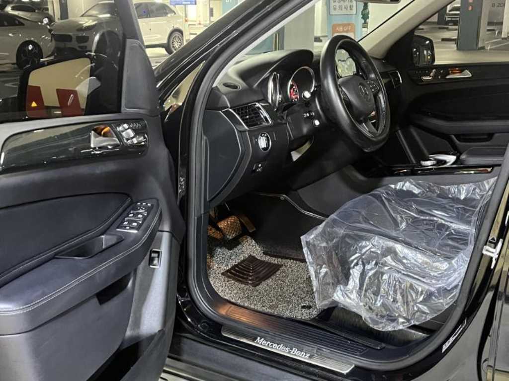 Mercedes Benz GLE Class 2017 Negro - Importación desde Corea - HF Imports Iquique - Foto 13
