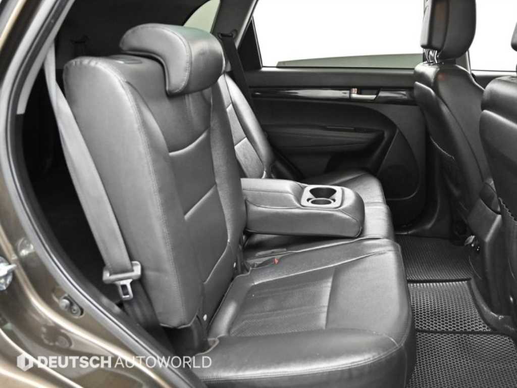 KIA Sorento - Vista 12