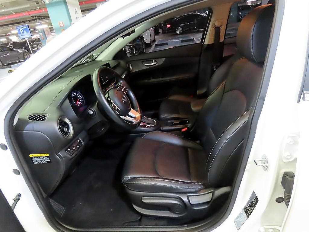 KIA K3 - Vista 6