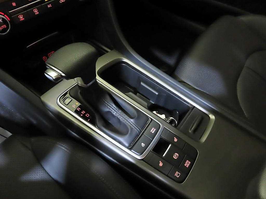 KIA K5 - Vista 12