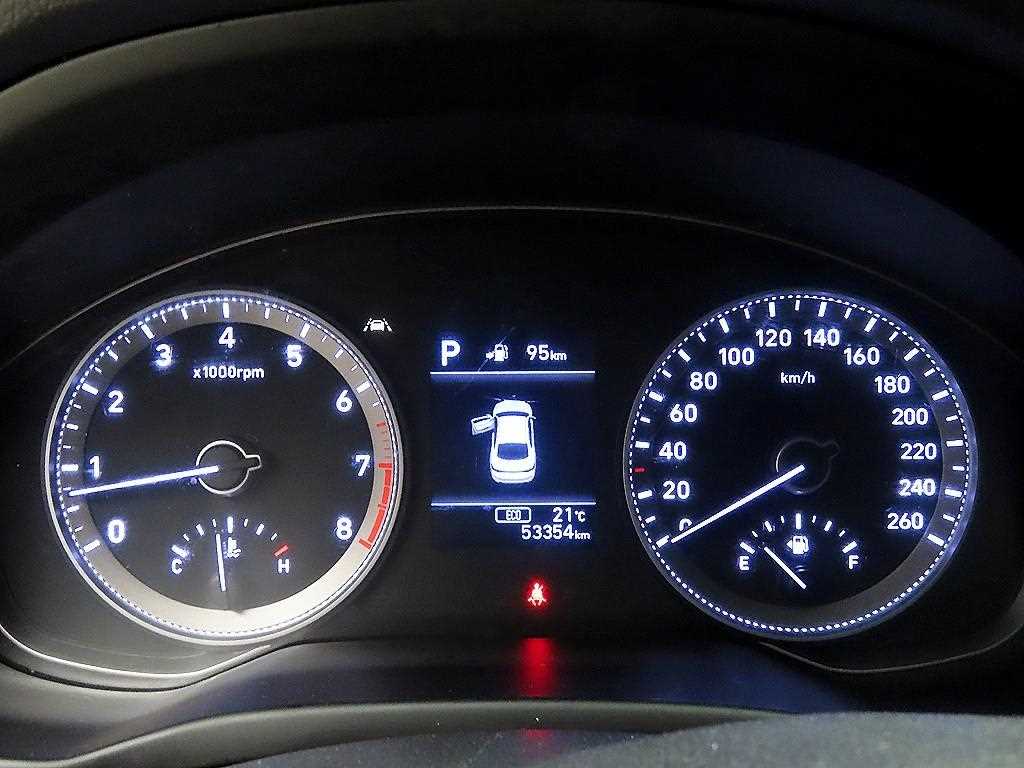 HYUNDAI Grandeur - Vista 8
