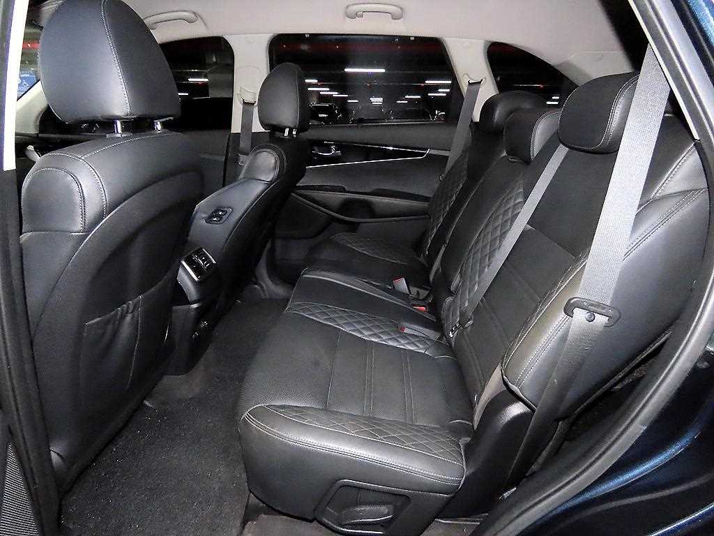KIA Sorento - Vista 7