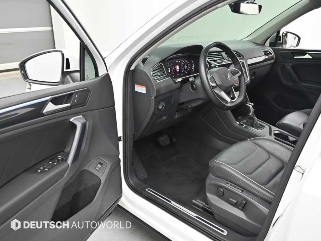Volkswagen Tiguan - Vista 11