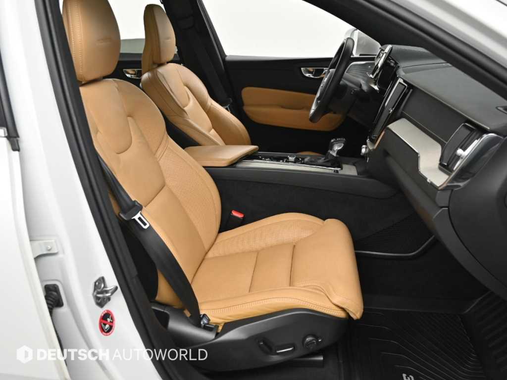 Volvo XC60 - Vista 10