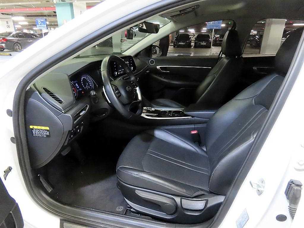 HYUNDAI Sonata - Vista 6