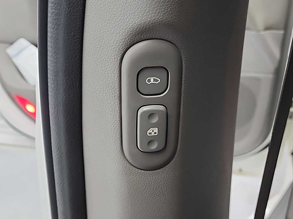 KIA Carnival 2013 Blanco - Importación desde Corea - HF Imports Iquique - Foto 13