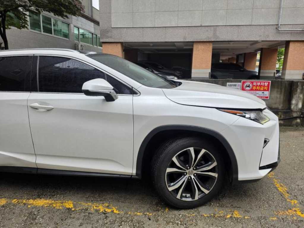 Lexus RX - Vista 2