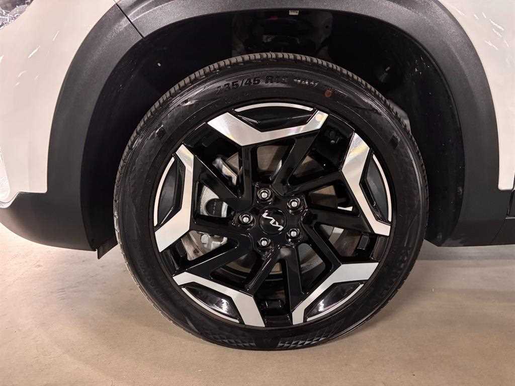 KIA Seltos - Vista 4