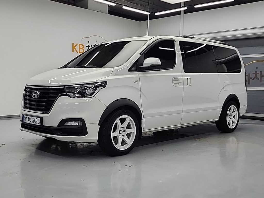 HYUNDAI Starex 2021 Blanco - Importación desde Corea - HF Imports Iquique - Foto 1
