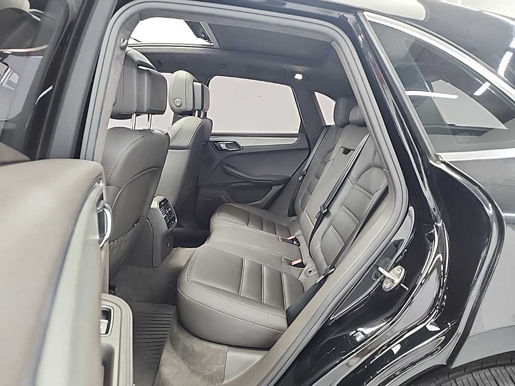Porsche Macan - Vista 12