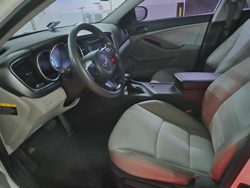 KIA K5 - Vista 5