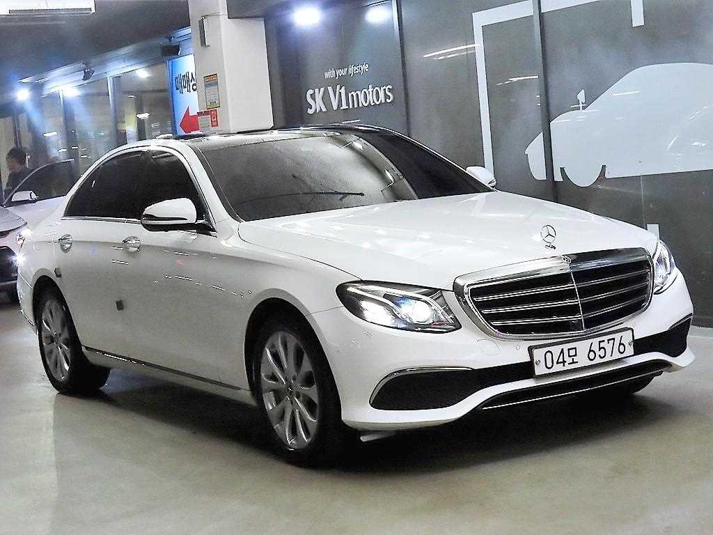 Mercedes Benz E class 2019 Blanco - Importación desde Corea - HF Imports Iquique - Foto 1