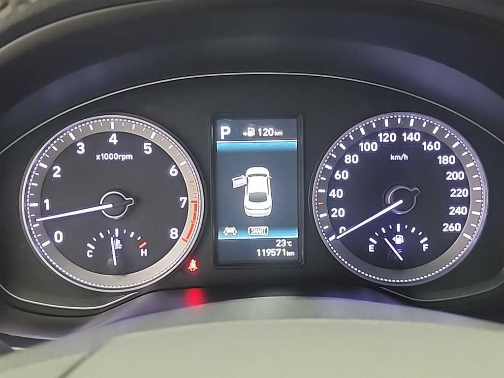 HYUNDAI Grandeur - Vista 6