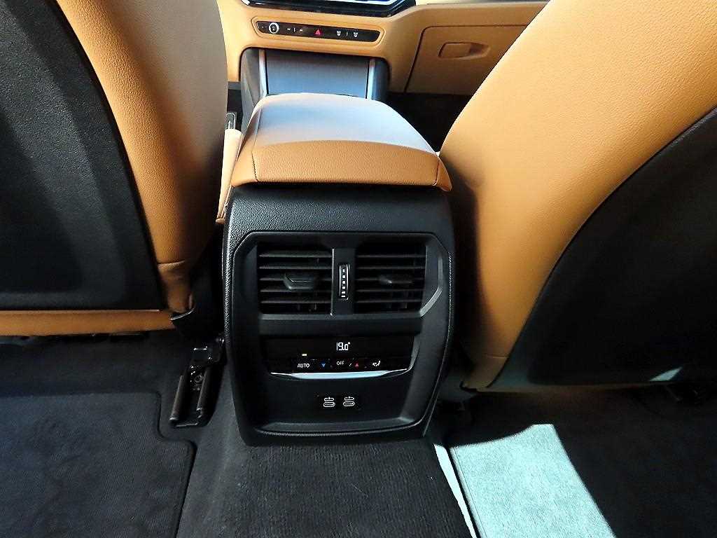 BMW 3 series 2024 Blanco - Importación desde Corea - HF Imports Iquique - Foto 16