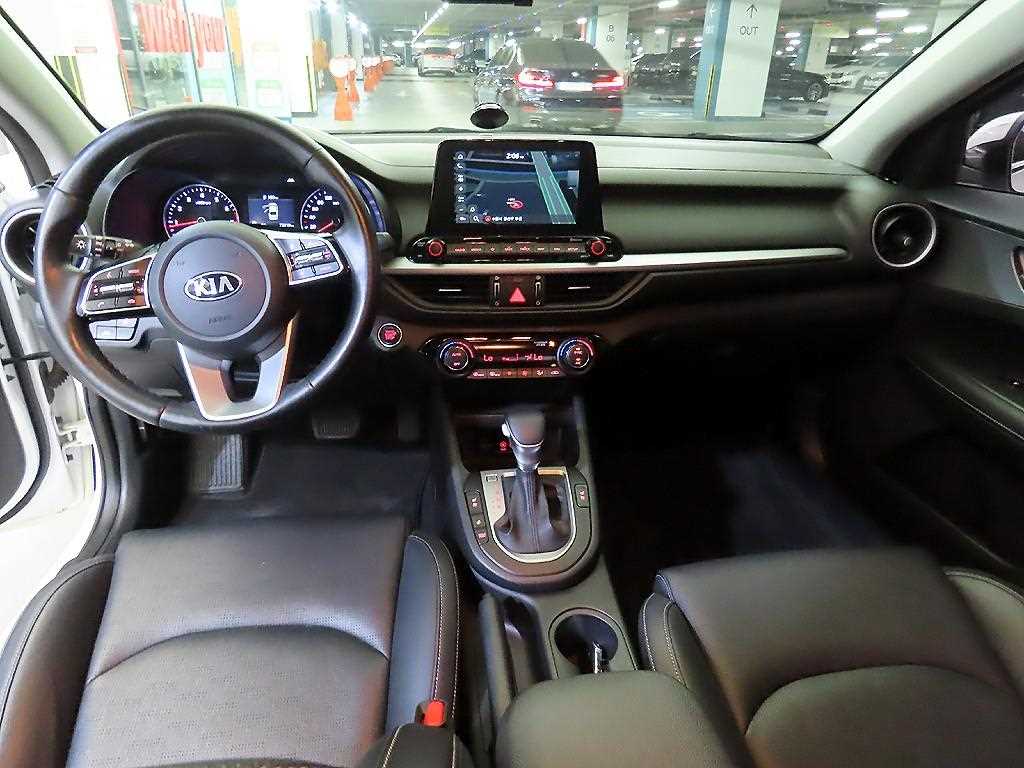 KIA K3 - Vista 10
