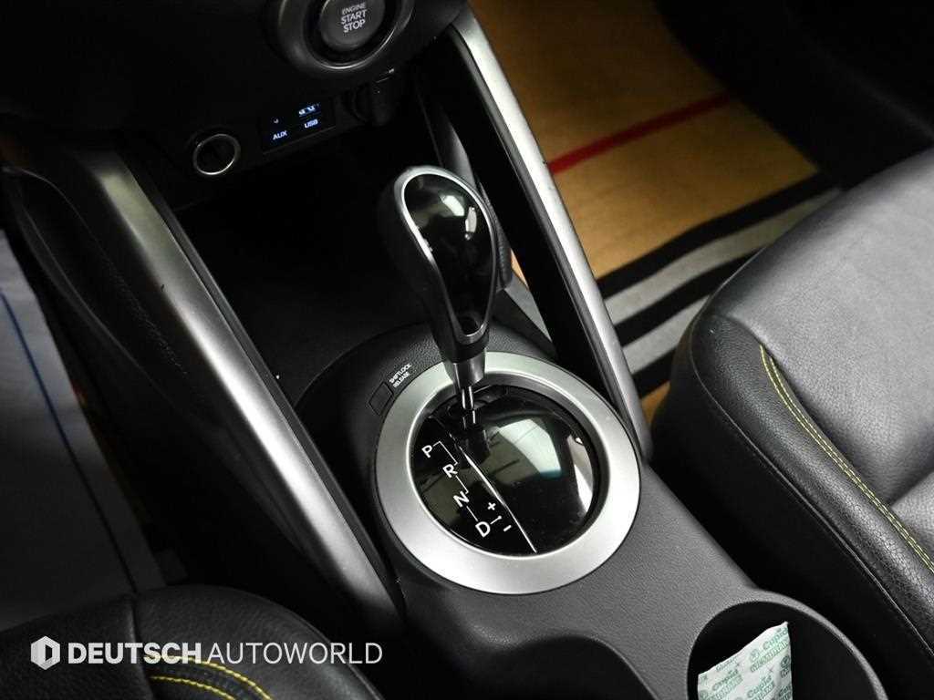HYUNDAI Veloster - Vista 9