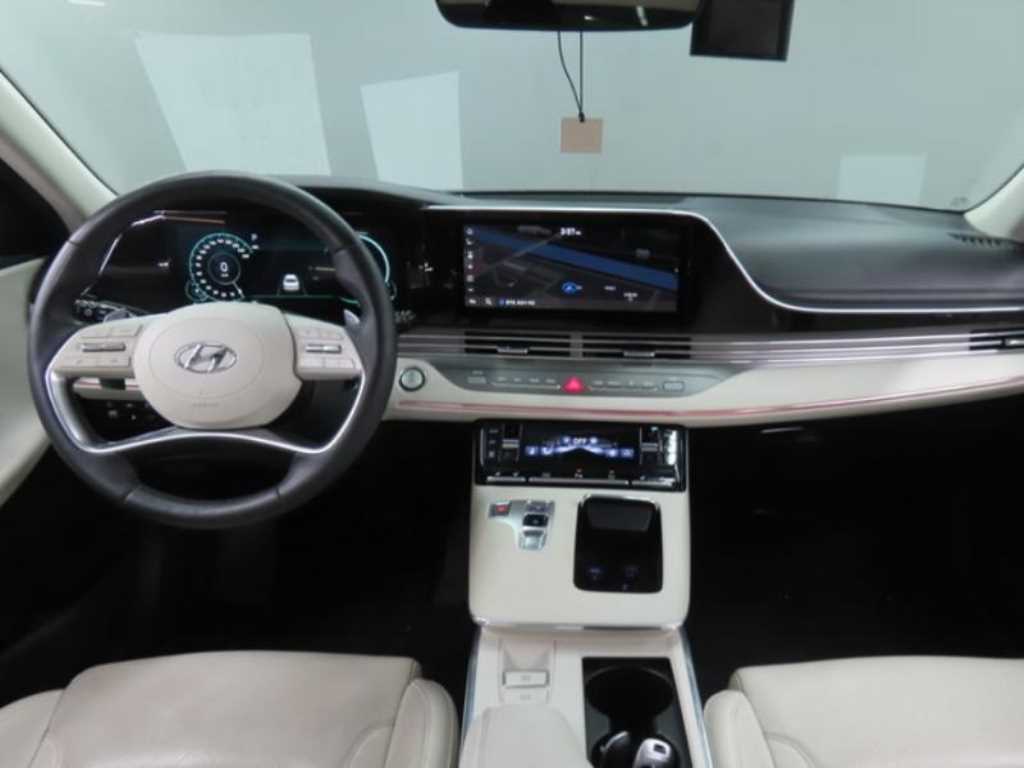 HYUNDAI Grandeur - Vista 4